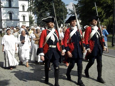 Święto Mostu i Żeliwa: Nabożeństwo, pochód, teatr 